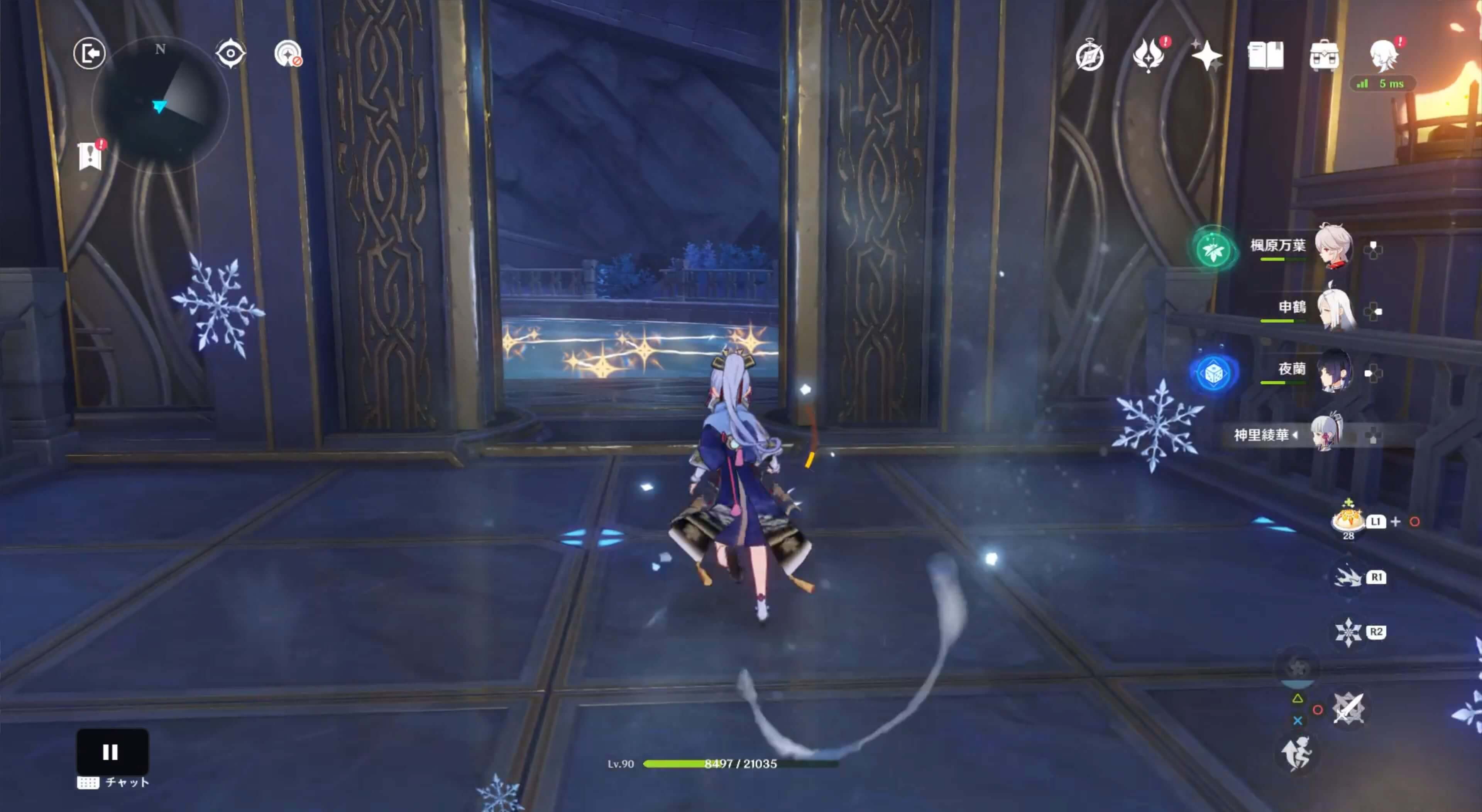 右側の扉から先に進む