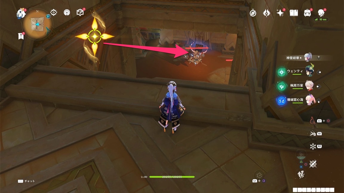 通路を奥に行く