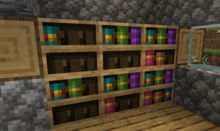 模様入りの本棚