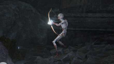 霊火の矢を落とす敵