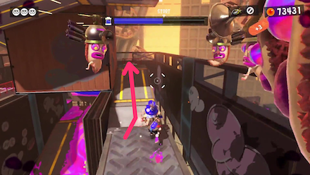 一段下に飛び降りて真っ直ぐ進む