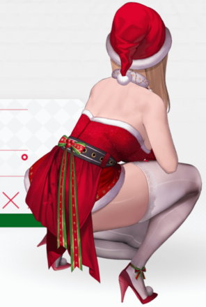 エマのコスチューム背面