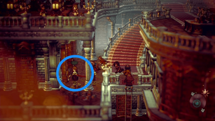 西側の階段を降りたそば