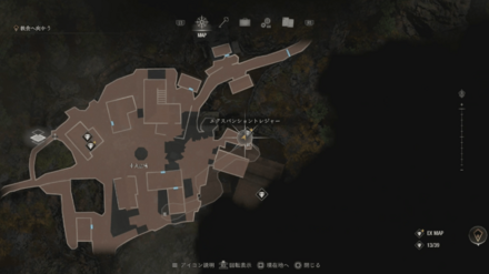 宝飾のある首飾りのマップ