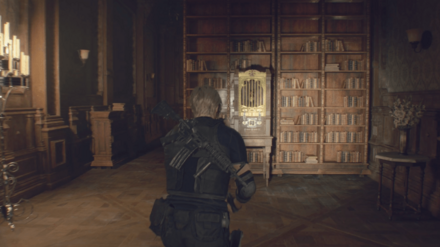 金の聖猫像の見た目