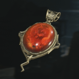 Amazon | Fantasy Forge Jewelry バイオハザードシンボル