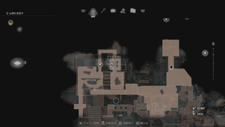 宝飾のある首飾りのマップ