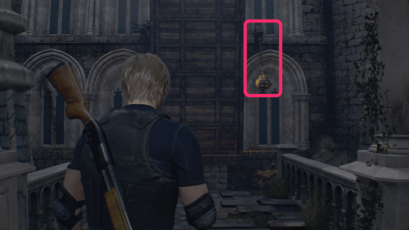 上がった橋の右側