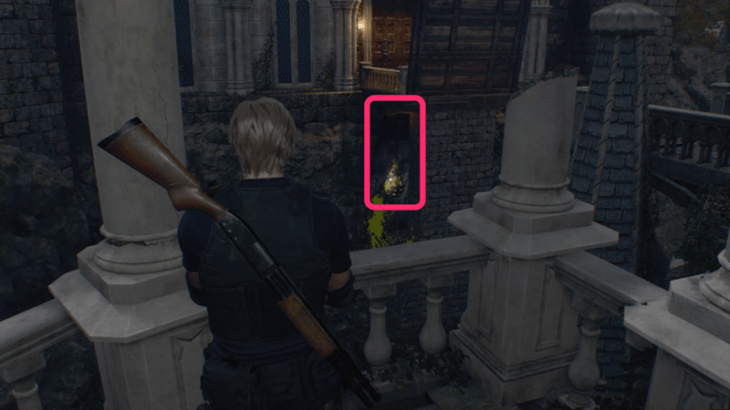 橋より下の左側