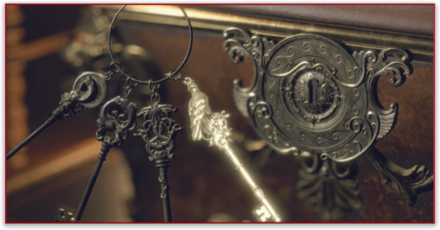 鍵穴装飾のある宝箱