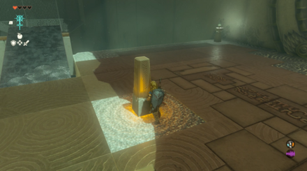 黄色のランプを叩いて、坂から玉を転がす