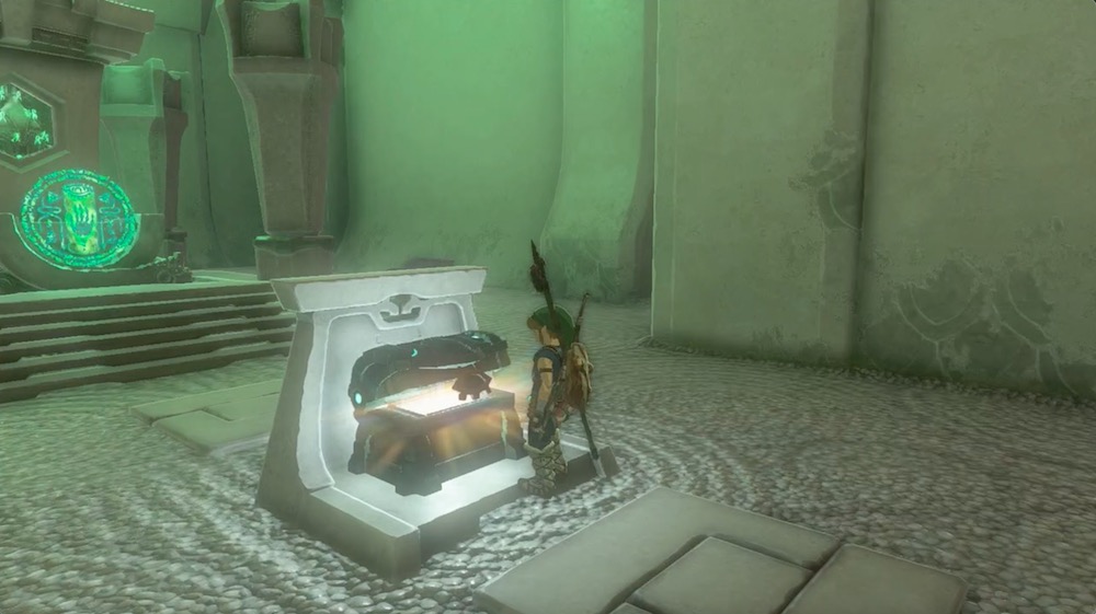 宝箱を開けるリンク