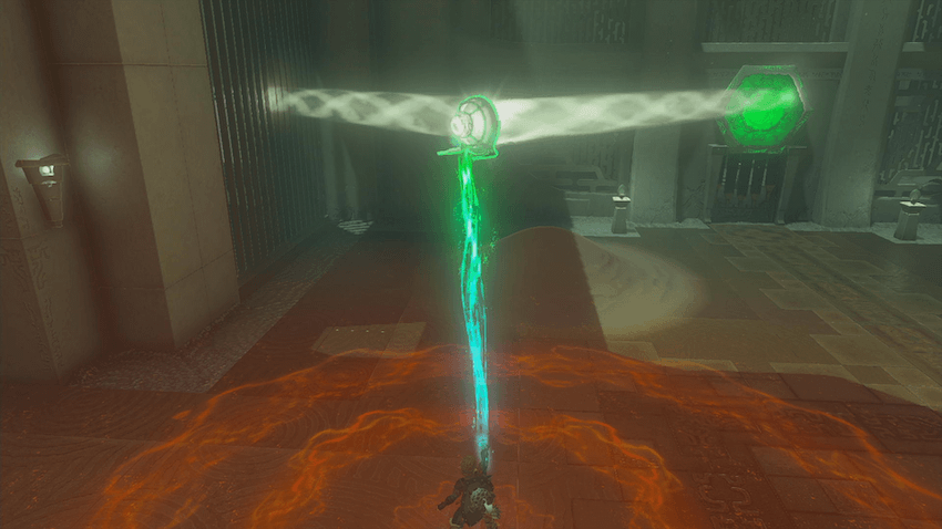 六角形の黄色い的に向かって光を反射する