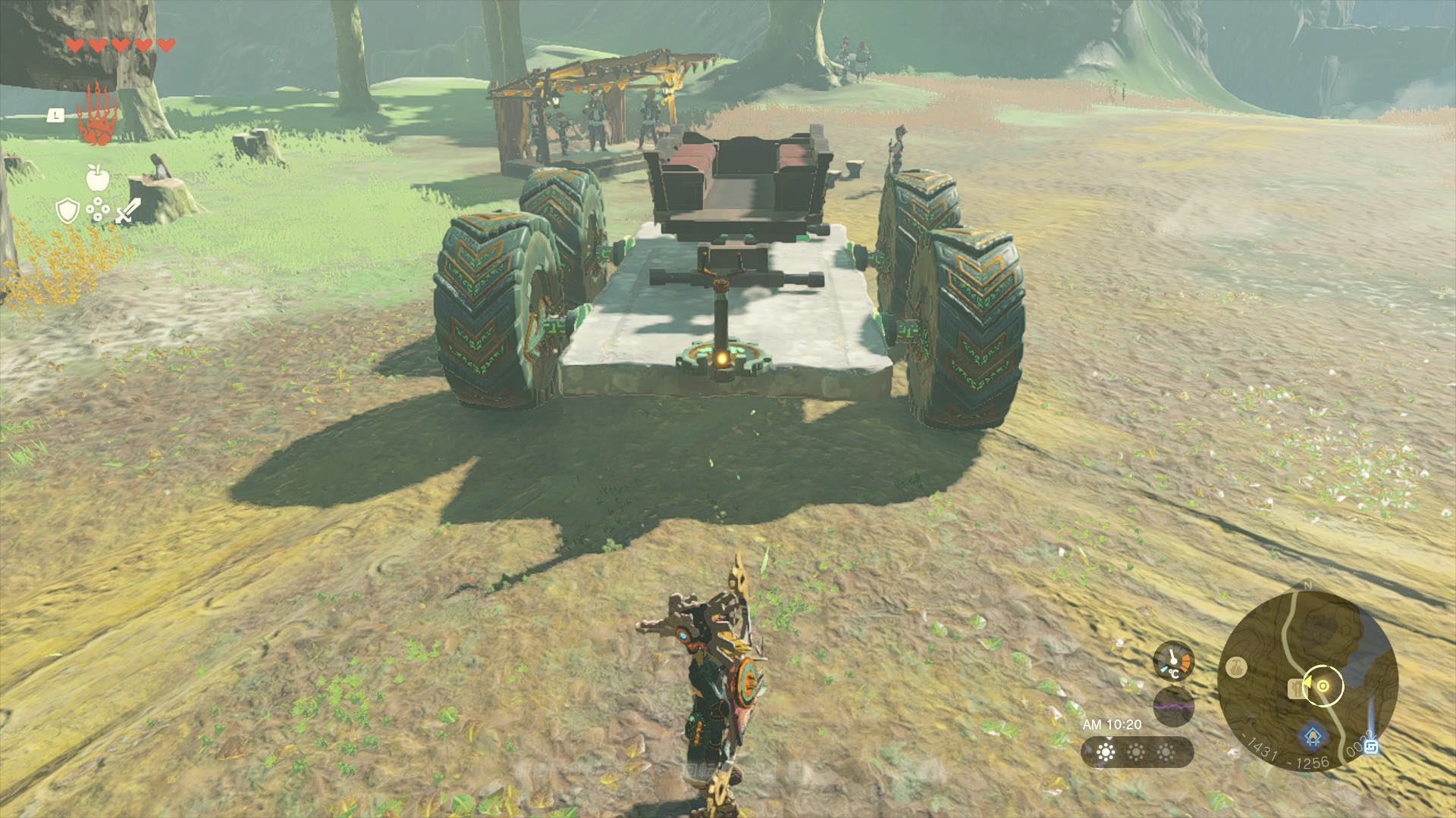 車に車輪、操縦席、荷車を取り付ける