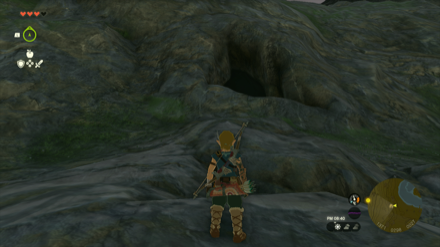 ゴングル山の洞窟の入り口画像