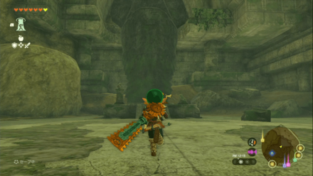 最奥に母なる女神像がある