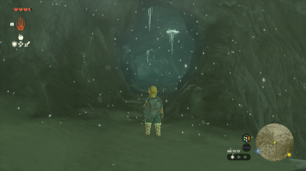 シャリバ岳の洞窟の入り口画像