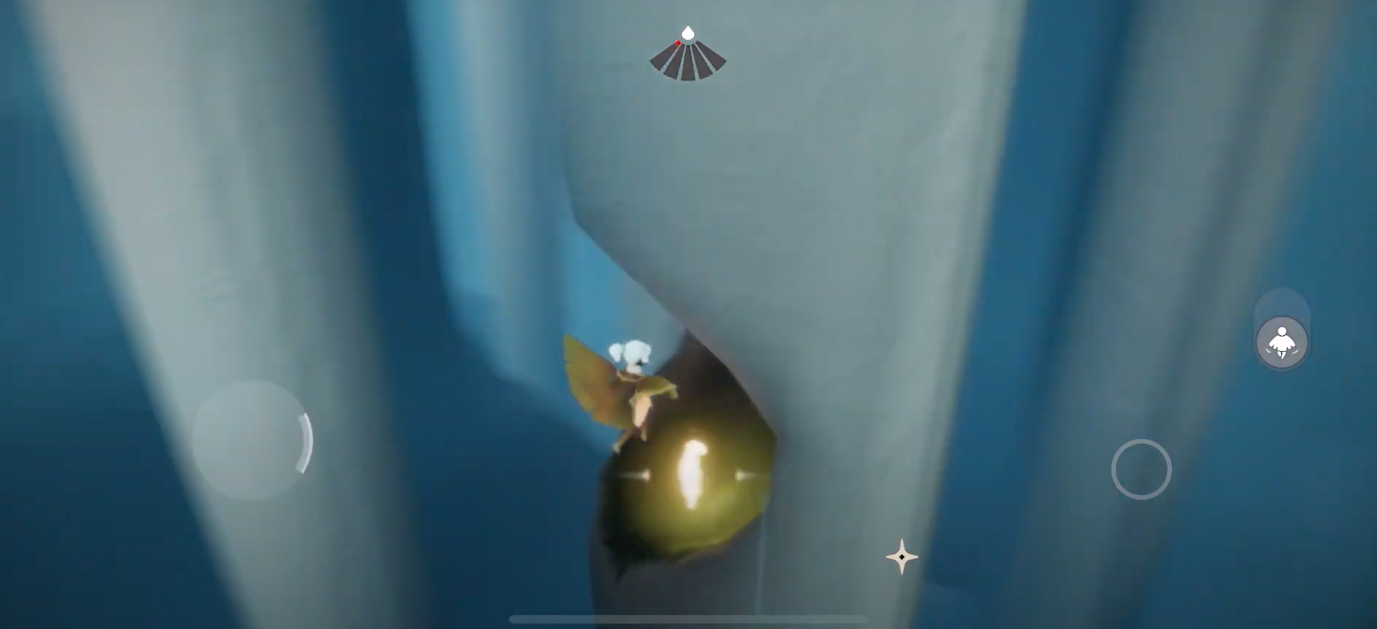 木の中に光の子