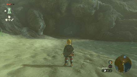 オクト湾ほとりの洞窟の入り口画像