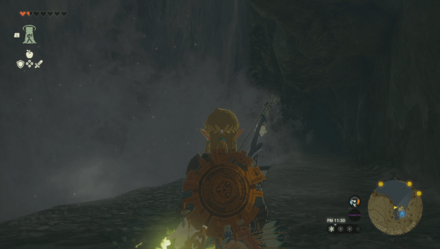 黄泉の川の滝裏洞窟の入り口画像