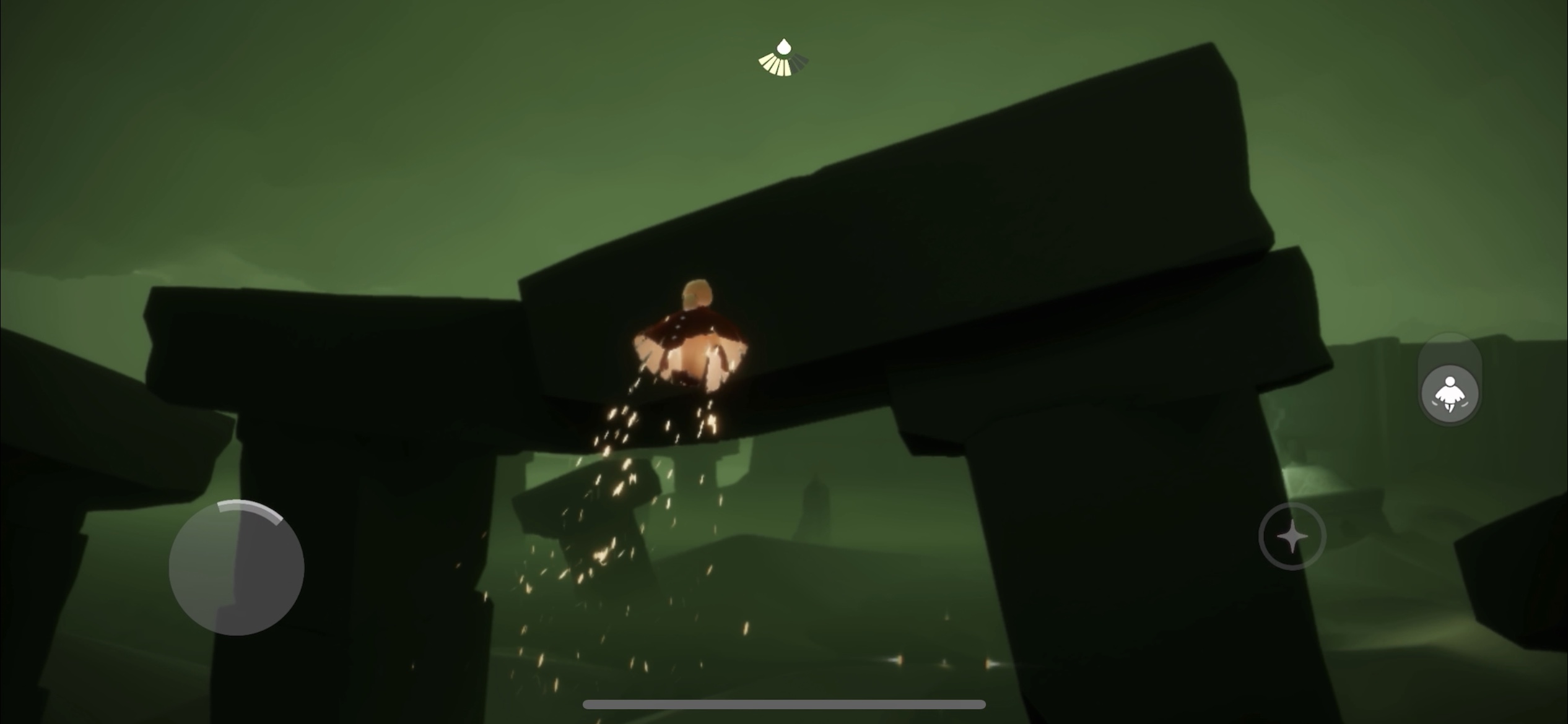 鳥居の上に飛ぶ