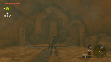 曲がった先にある岩を壊し、石碑を撮影する