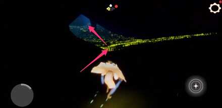 しばらくすると小さな入口があるので入る