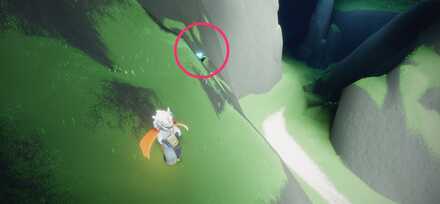 夜鳥の語り部のいるエリアの道中の水晶