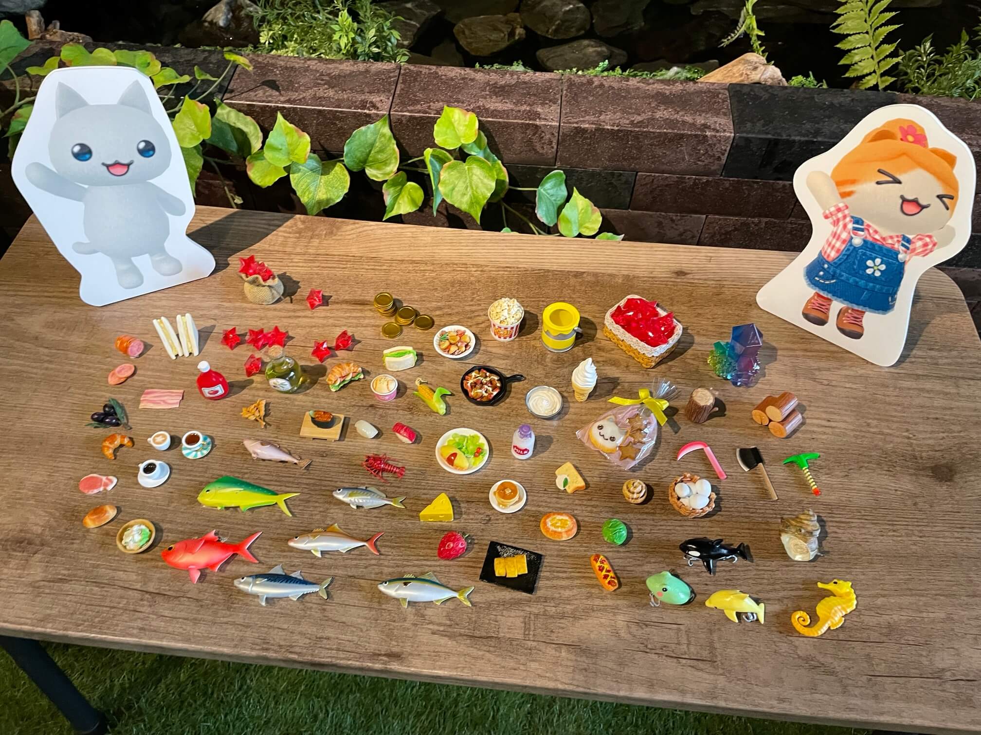 にゃんこ島 にゃんこ ほしの島のにゃんこ」「とらべる島のにゃんこ」，8月20日にサービス終了