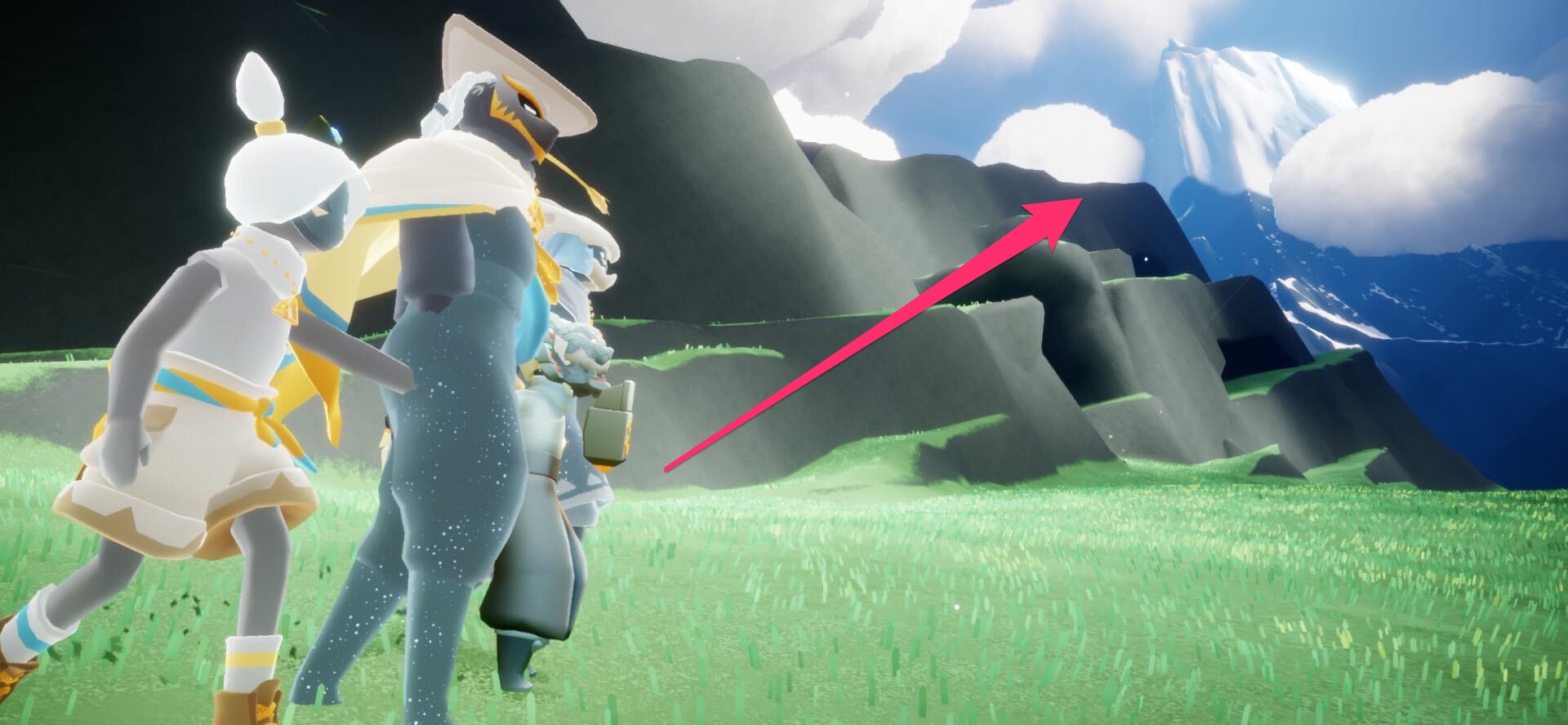 左手奥の雪山の上辺り