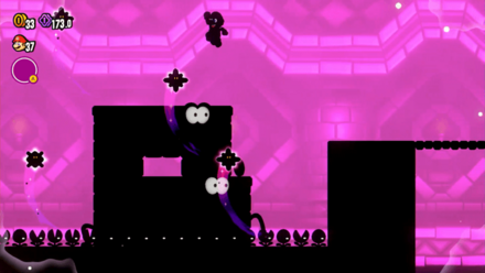 目玉のついた床はマリオのいる側へ移動する