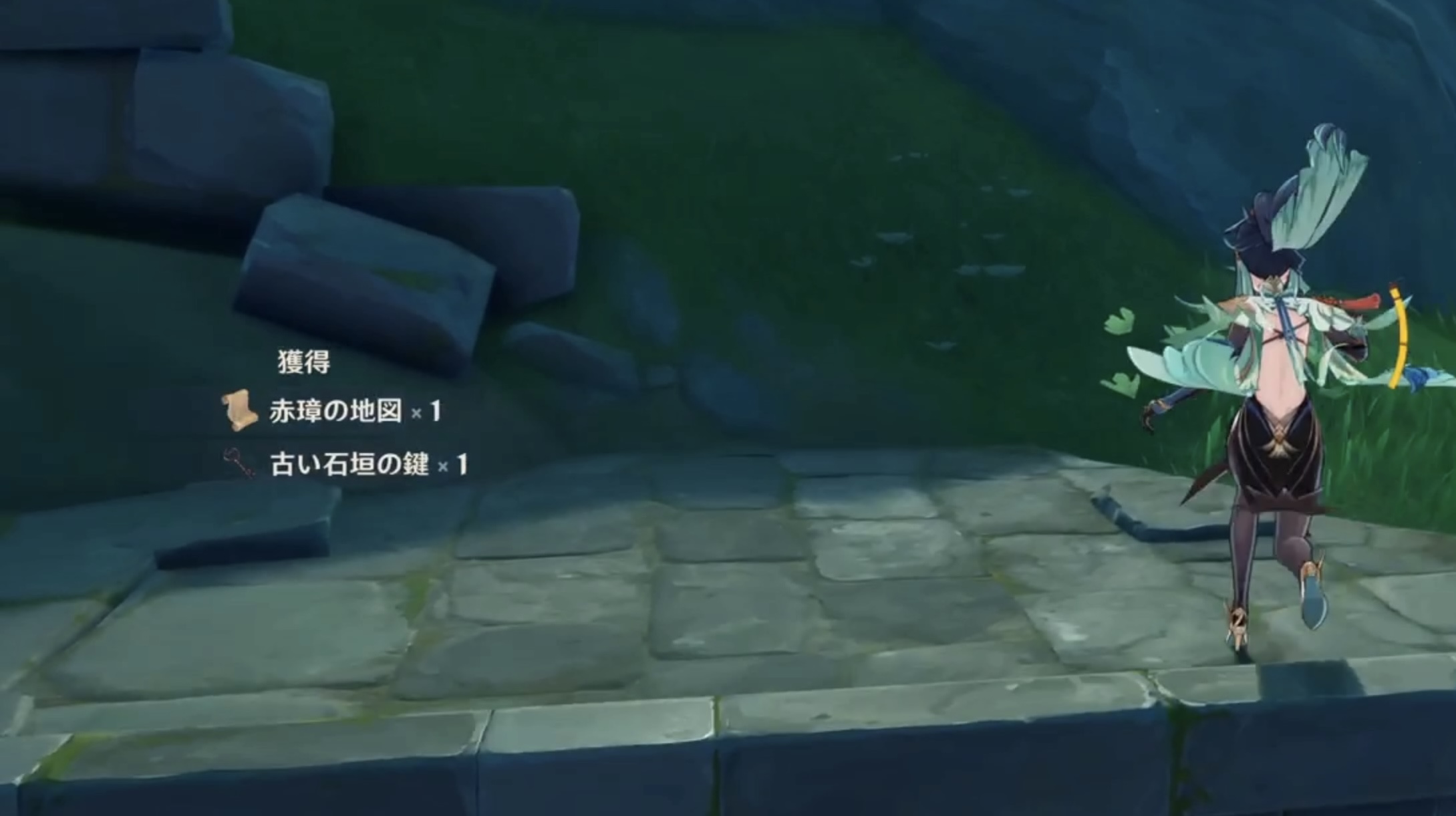 宝箱の中に地図と鍵が入っている